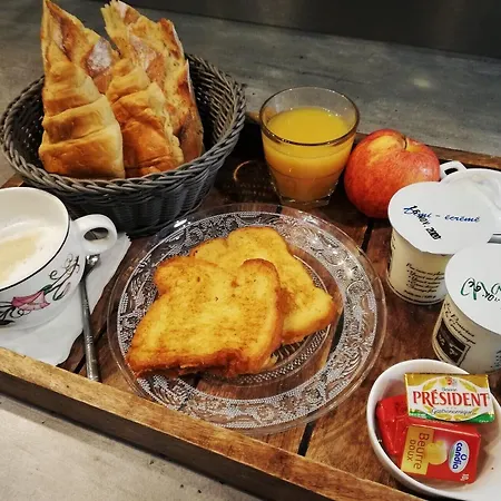 Au Clos Paille Posay 호텔 라로슈포세이