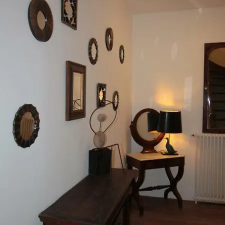 Au Clos Paille Posay Apartmán *