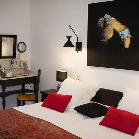 Au Clos Paille Posay