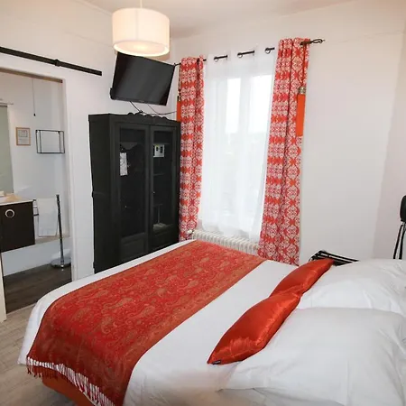 Logis & Restaurant Au Clos Paille Posay 3* La Roche-Posay