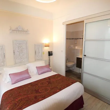 Logis & Restaurant Au Clos Paille Posay 3* La Roche-Posay