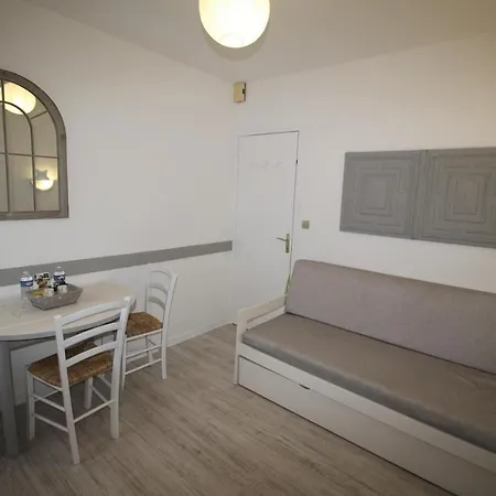 Au Clos Paille Posay Apartmán *