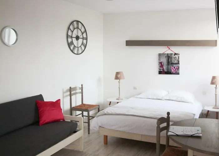 Logis Hôtel&restaurant Au Clos Paillé Charme&caractère Appartement La Roche-Posay