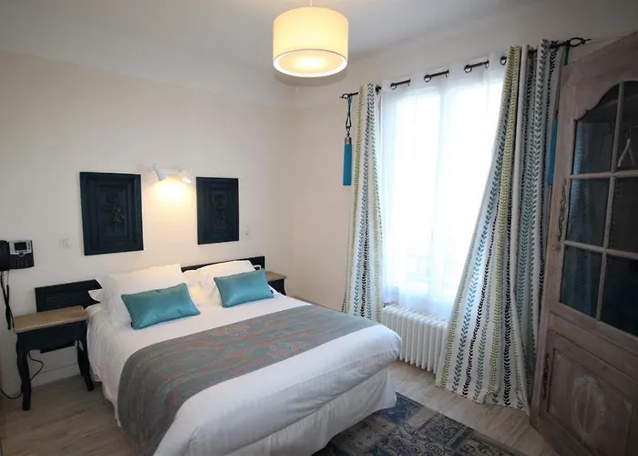 Au Clos Paille Posay