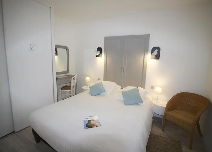 Au Clos Paille Posay Apartment