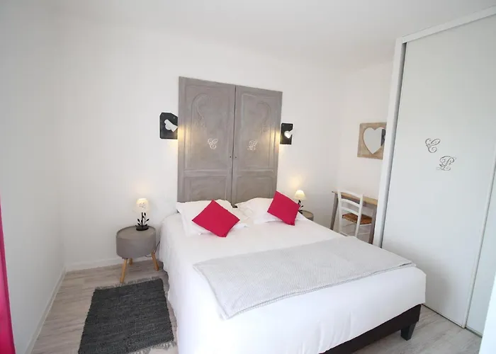 Logis Hôtel&restaurant Au Clos Paillé Charme&caractère Appartement La Roche-Posay